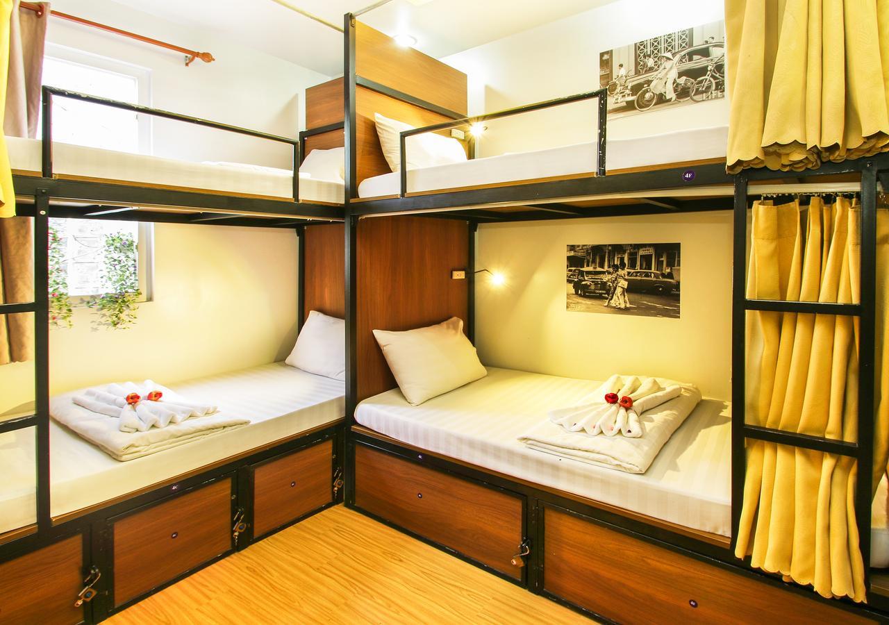 Giường Trong Phòng Nghỉ Tập Thể 8 Giường Cho Cả Nam Và Nữ